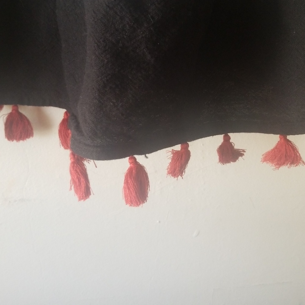 Top - Picture 2 of 2